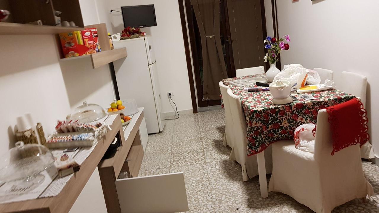 B & B Leti Battipaglia Eksteriør billede