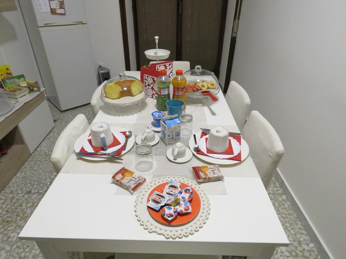 B & B Leti Battipaglia Eksteriør billede