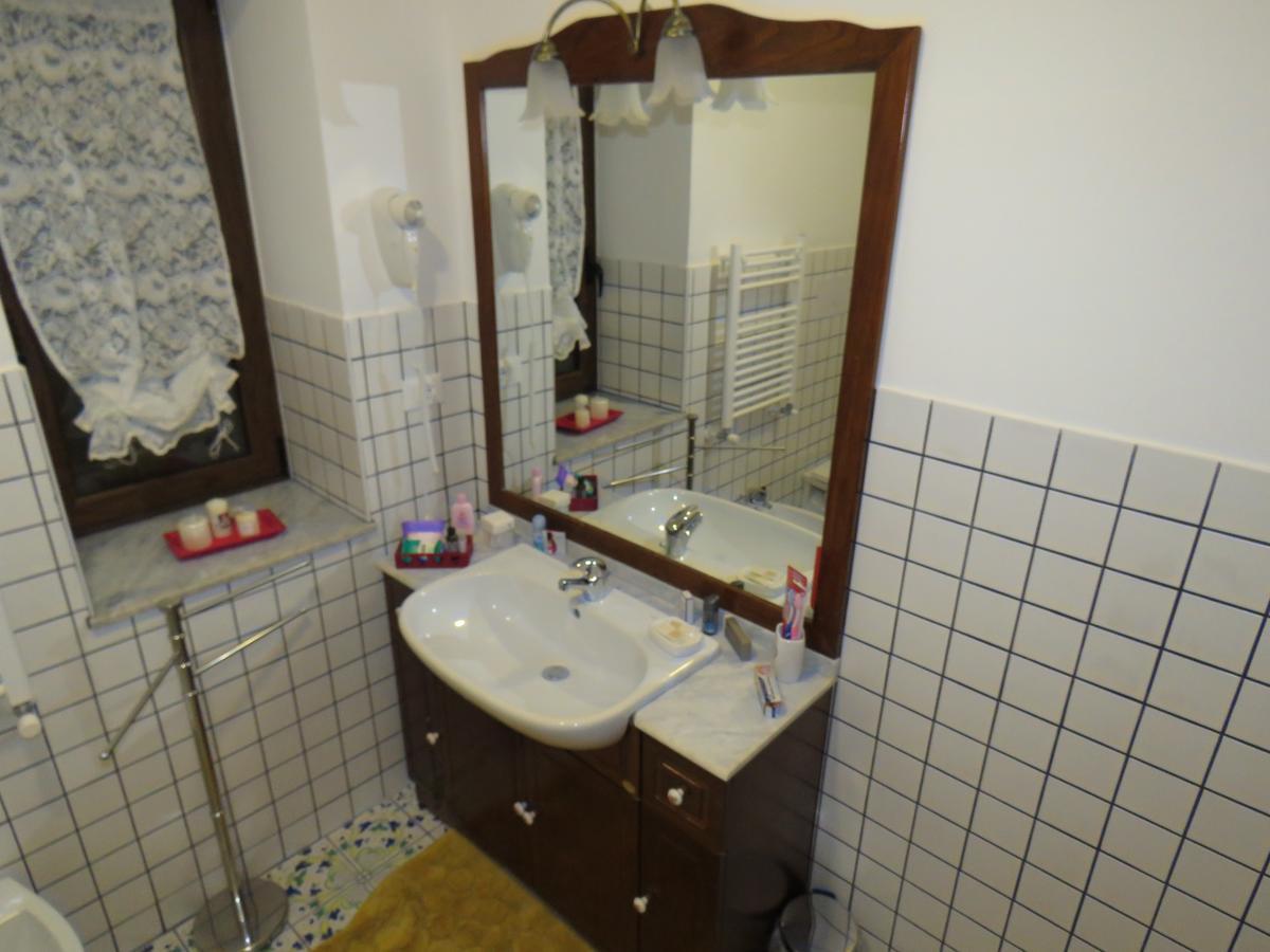 B & B Leti Battipaglia Eksteriør billede