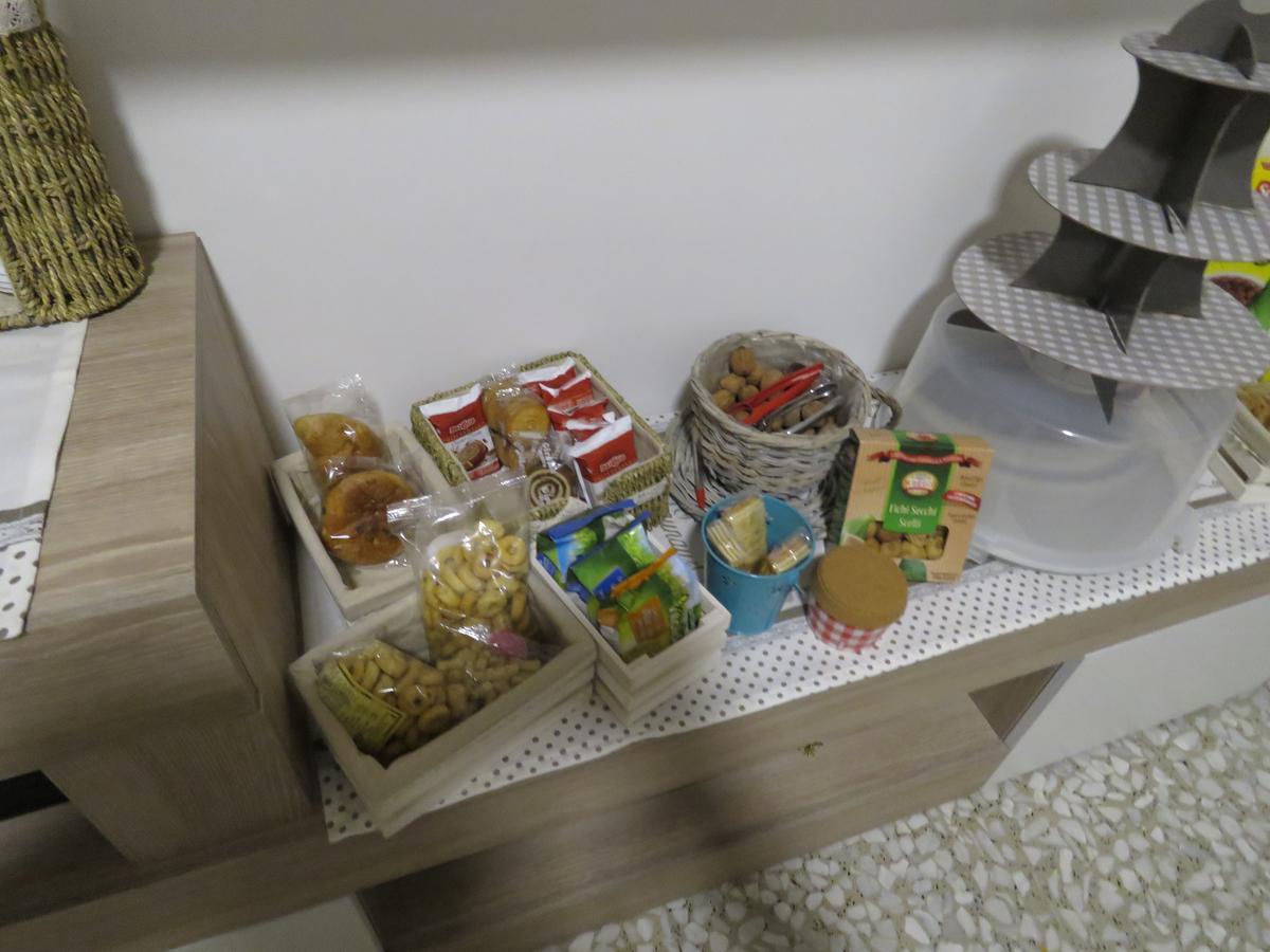 B & B Leti Battipaglia Eksteriør billede